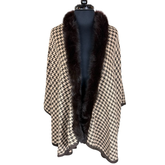 Vintage Mitchie’s Fox Fur Trim Wool Blend Houndstooth Cape – One Size Fits Most - Picture 1 of 4